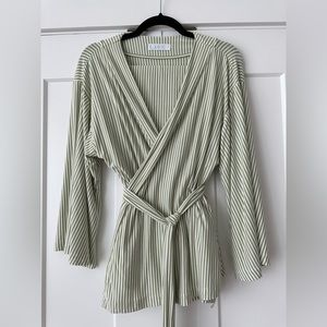 LAKE PAJAMAS SIZE SMALL